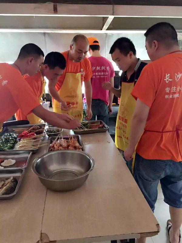 湖南小吃培训学校-飘飘香小吃培训现场图片