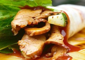 媲美肉夹馍的卤肉卷，飘飘香送你一口一个惊喜